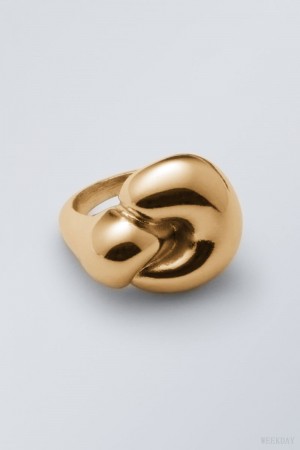 Weekday Bold Ring Golden | NGQA5347
