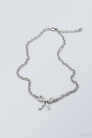 Weekday Bow Necklace Srebrne | QHBY0232