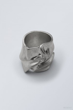 Weekday Ivy Crinkled Ring Srebrne | IMFK4111