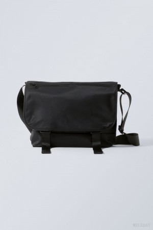 Weekday Messenger Bag Czarne | KGKD2853