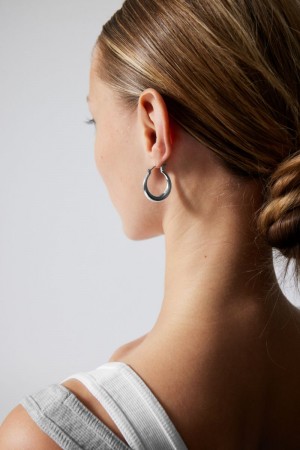 Weekday Mija Hoop Earrings Srebrne | KQSV8555