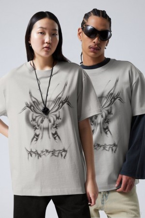 Weekday Oversized Grafiką Printed T-shirt Mystery Butterfly | ALTR1948
